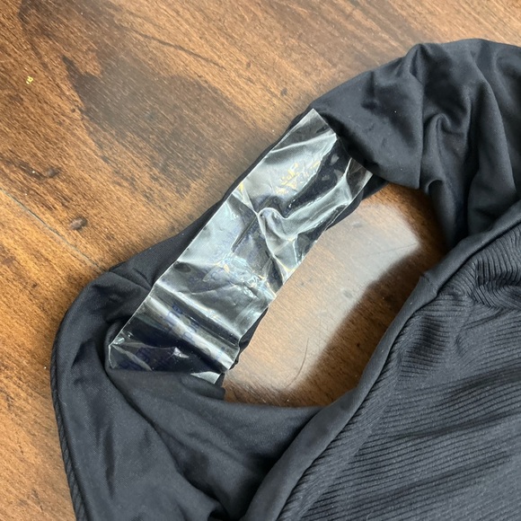 Becca Modern Edge One Piece Swimsuit Size Medium Black Modest Beach Pool Resort - Picture 11 of 14